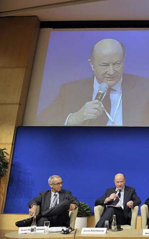 Paryż: Polska przyjmie euro po kryzysie