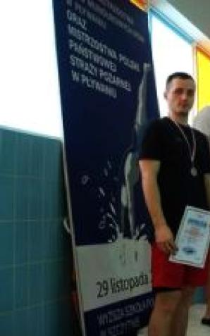 Pańczyszyn ciągle na podium. Najlepszy pływak z medalami
