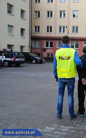 Łódź: Napadł na kobietę! Trzy razy dźgnął ją nożem