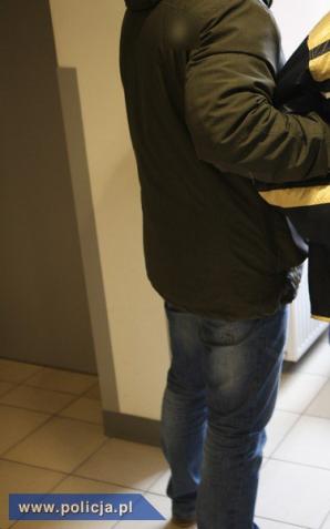 Łódź: Zatrzymany konwojent, który ukradł 8 mln złotych